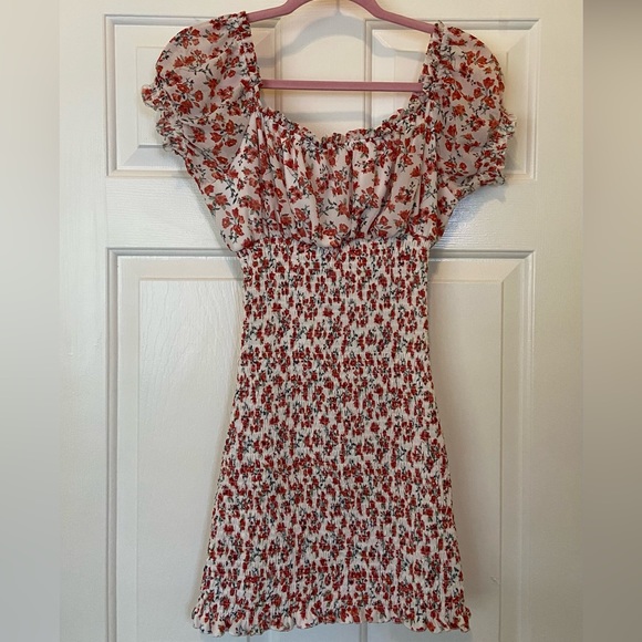 Radiantly Red - Picture 2 of 5